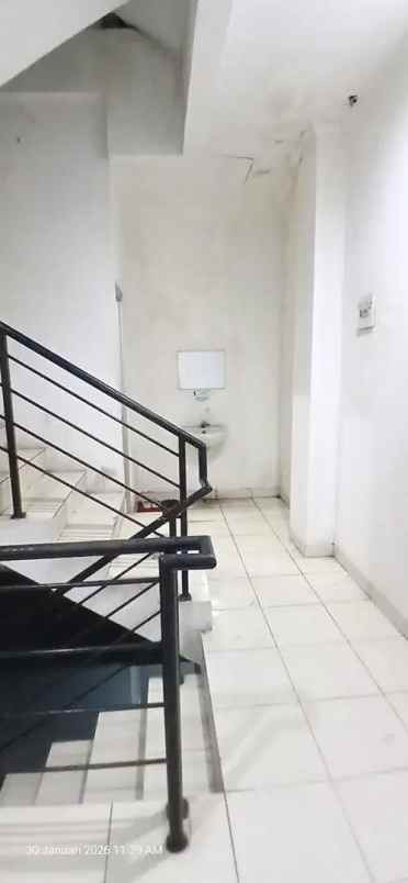 disewakan ruko gudang kantor ciputat cirendeu