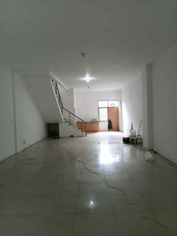 disewakan ruko gudang kantor jl pasirkaliki 203