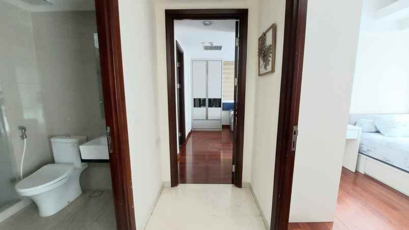 disewakan rumah apt the kensington kelapa