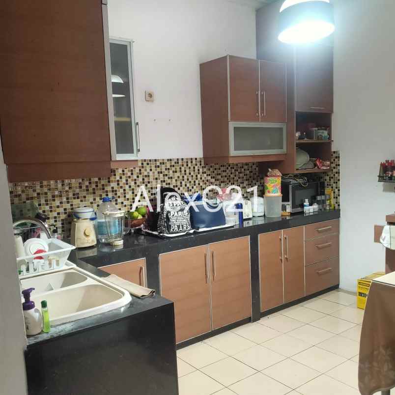 disewakan rumah fully furnished di senopati rawa barat