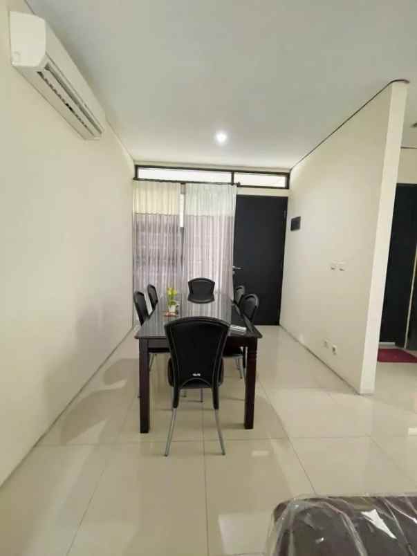 disewakan rumah jl danau kalimantan vassa