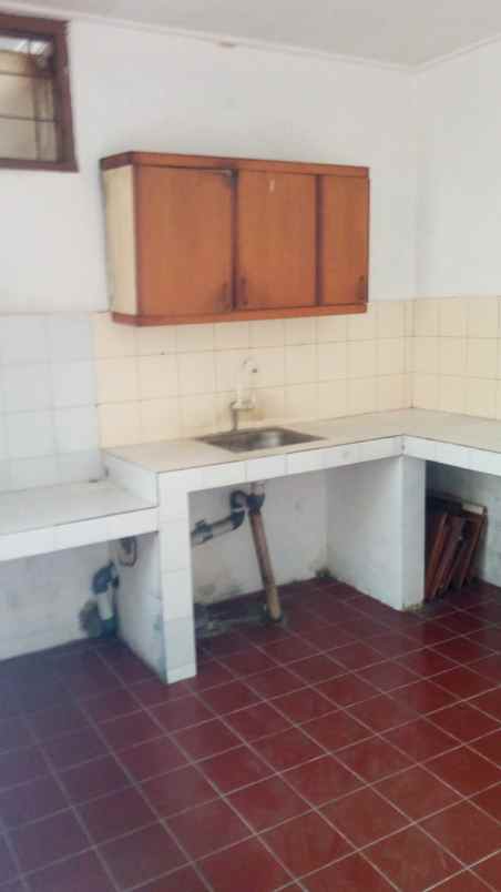 disewakan rumah jl golf raya arcamanik