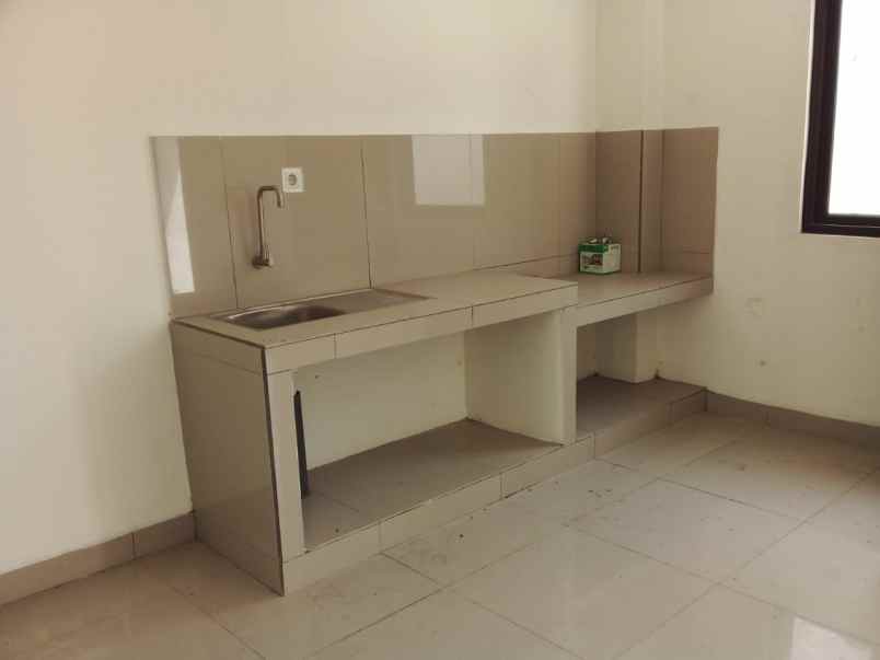 disewakan rumah komplek sariwangi