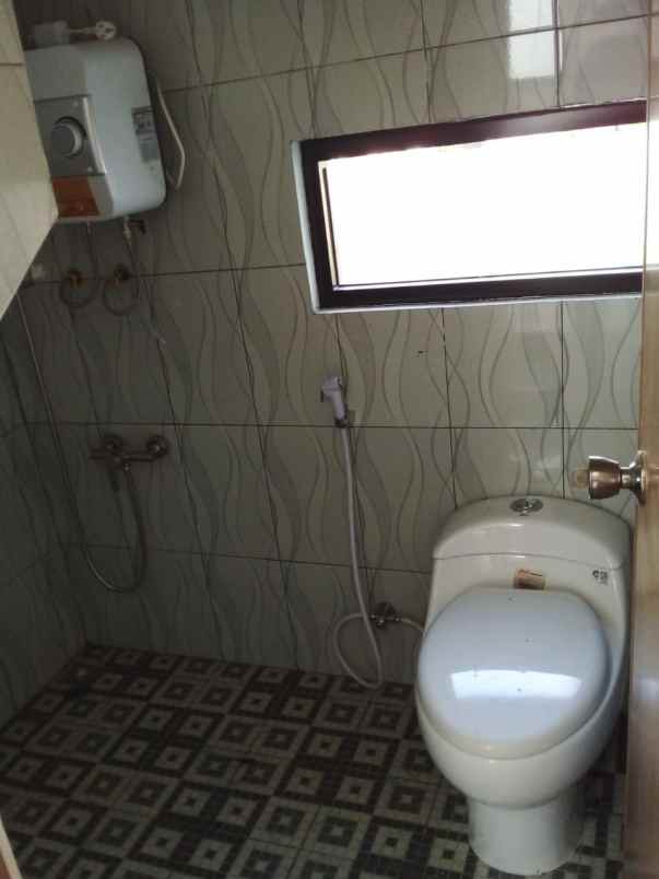 disewakan rumah komplek sariwangi