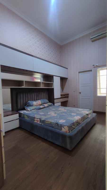 disewakan rumah komplek setraduta bandung