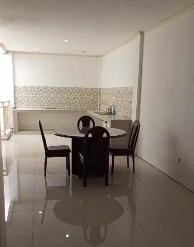 disewakan rumah raya kenjeran