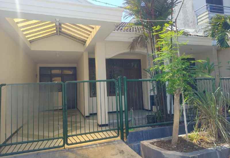 disewakan rumah rungkut mapan timur