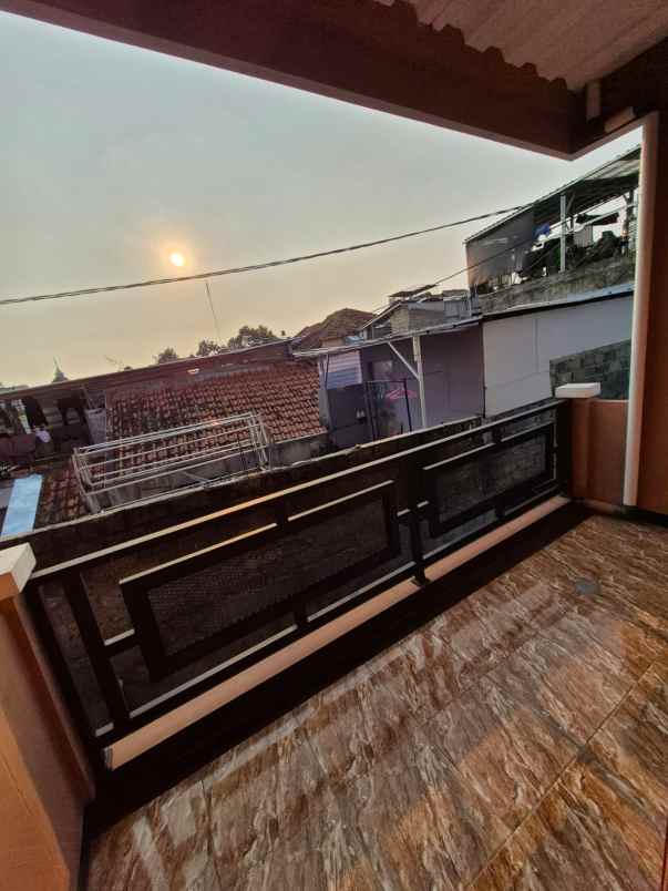 disewakan rumah sariwangi