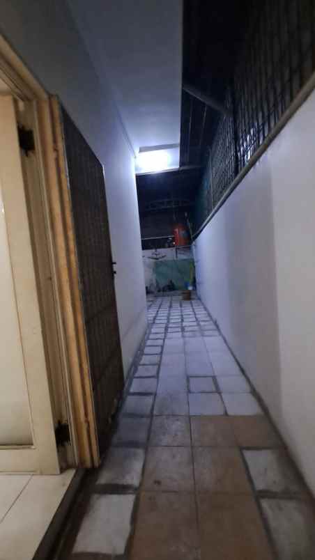 disewakan rumah taman modern