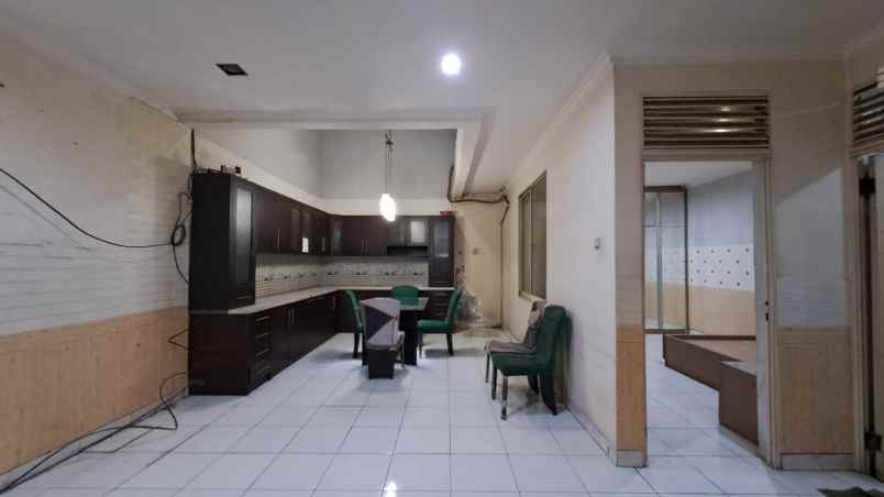 disewakan rumah taman modern