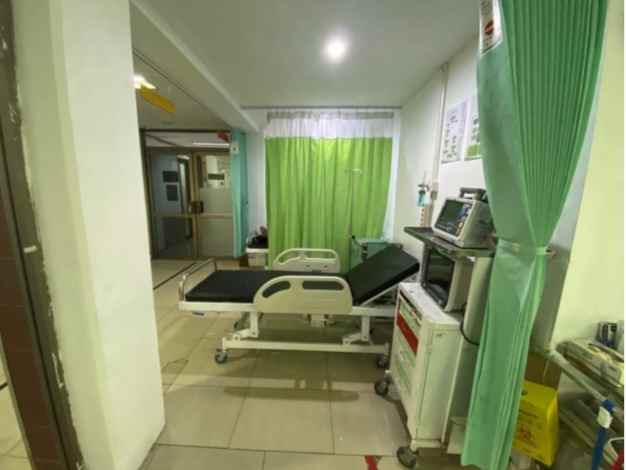 ex rumah sakit 3 lantai type c di jakarta timur