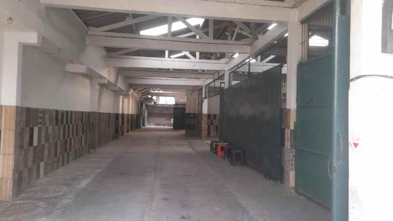 gudang 1300 m2 di mustika jaya kota bekasi