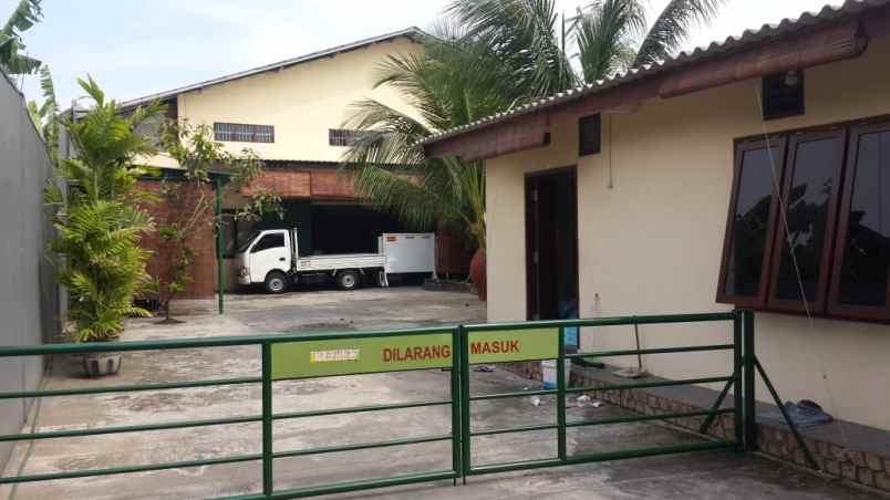 gudang dan rumah tinggal candi sidoarjo