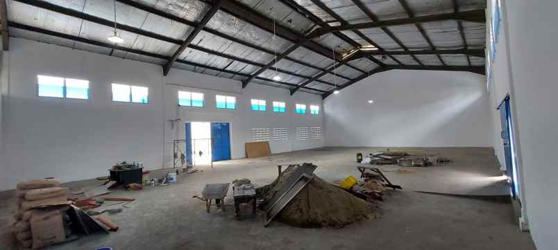 gudang luas 2341 m2 di cimanggis kota depok