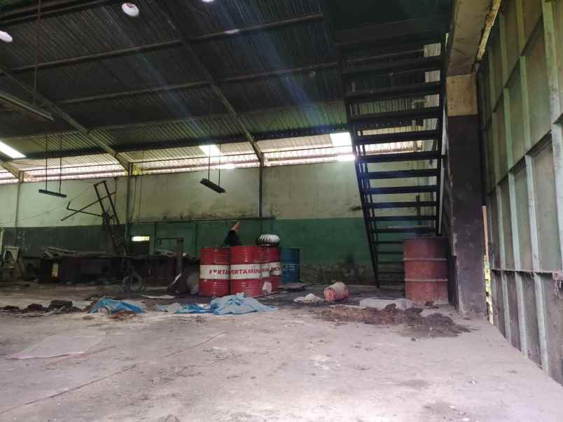 gudang luas daerah tugu semarang