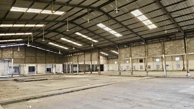 gudang siap pakai kawasan murinda cikarang bekasi