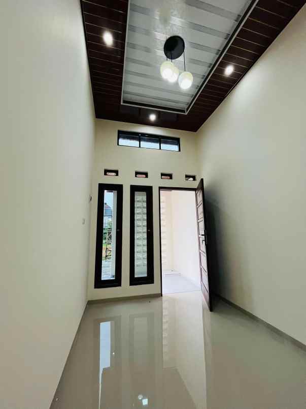 hunian clasic minimalis 5 x 10 200 jutaan