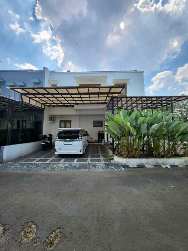 hunian tenang di veteran bintaro lt 215 shm pribadi