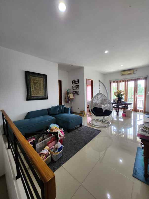 hunian tenang di veteran bintaro lt 215 shm pribadi