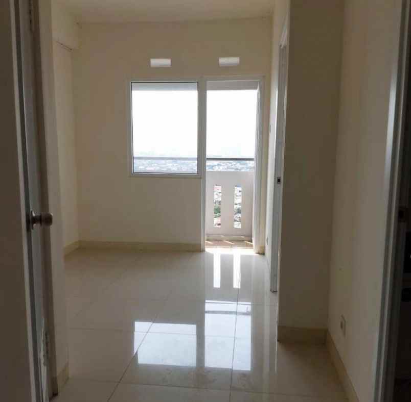 jual apartemen 2 kamar kosongan di green pramuka city
