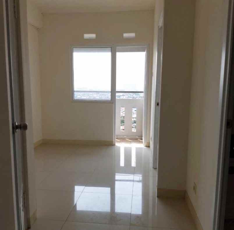 jual apartemen 2 kamar kosongan di green pramuka city