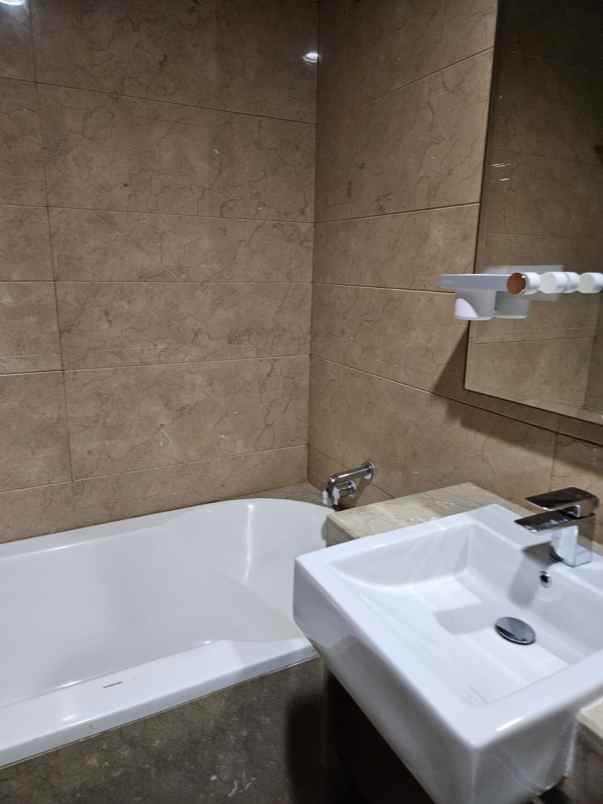 jual apartemen puri indah jak bar