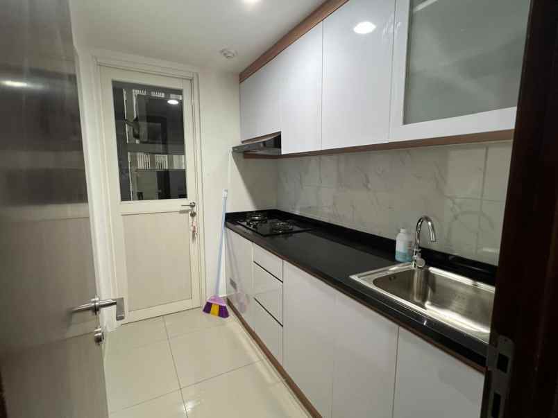 jual cepat apartemen the kensington royal suites