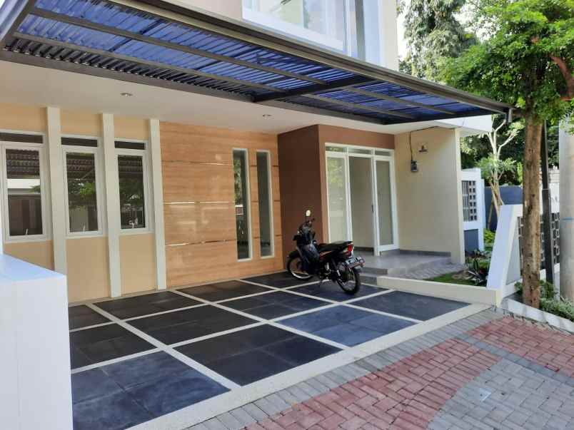 jual rumah baru bagus siap huni di gegerkalong bandung