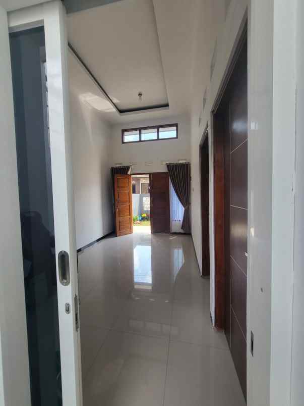 jual rumah baru full furnished ungaran semarang