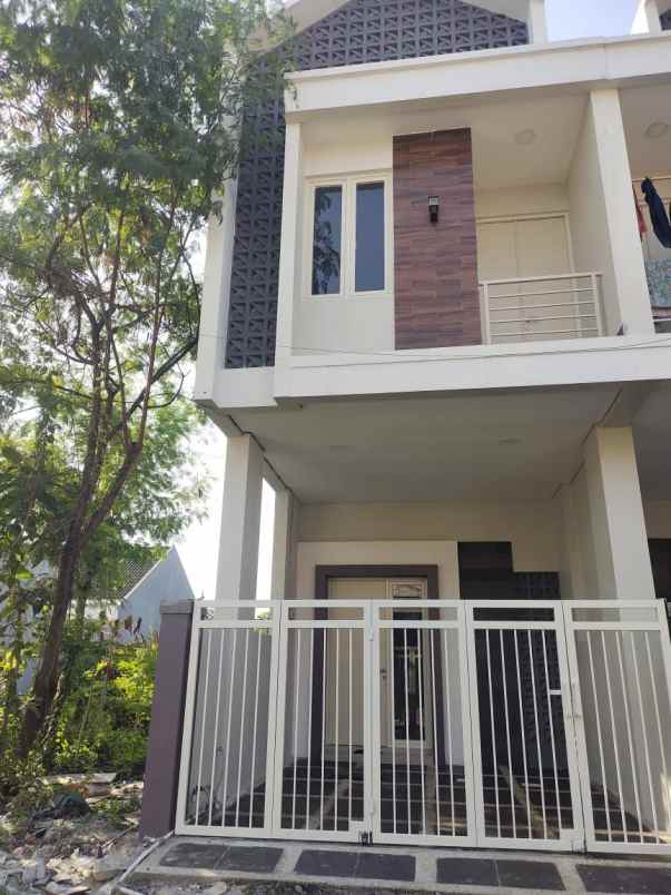 jual rumah baru gres 2 lantai daerah gunung anyar