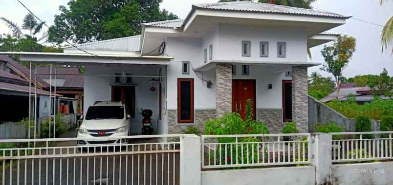 jual rumah cantik bersih terawat