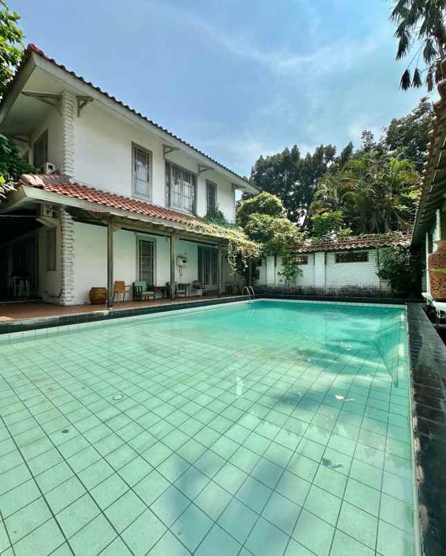 jual rumah di pejaten barat raya jakarta selatan shm