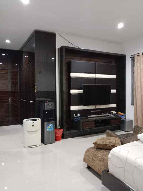 jual rumah furnished casa jardin cluster dianella