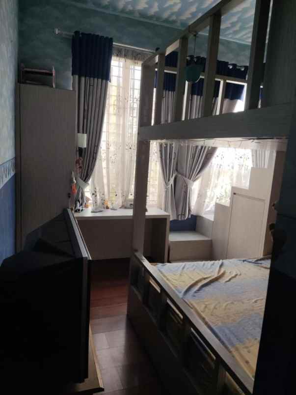 jual rumah furnished taman palem lestari jak bar