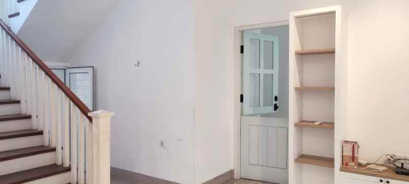 jual rumah hook rapi taman semanan indah jak bar