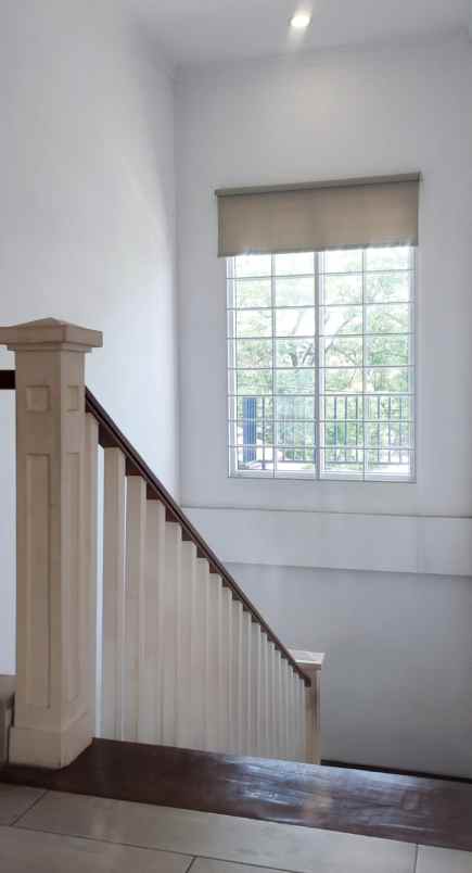 jual rumah hook rapi taman semanan indah jak bar