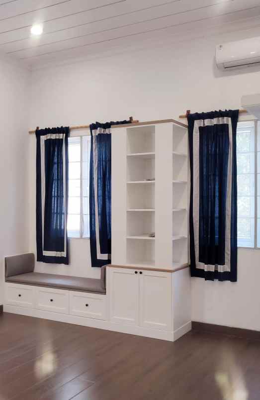 jual rumah hook rapi taman semanan indah jak bar