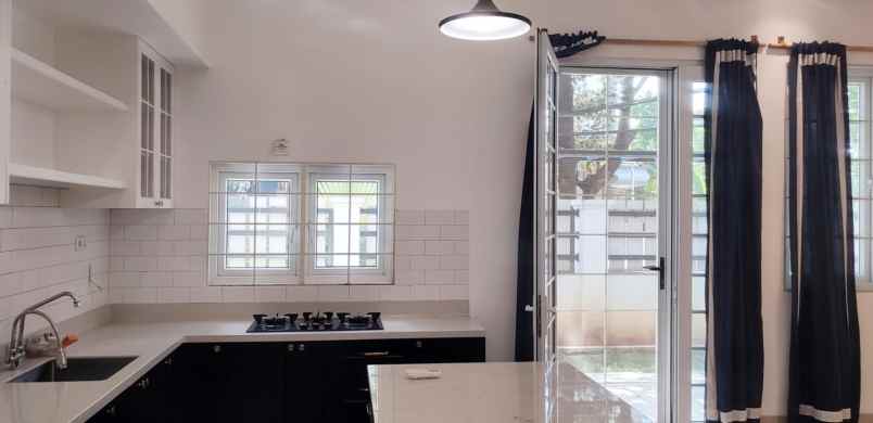 jual rumah hook rapi taman semanan indah jak bar