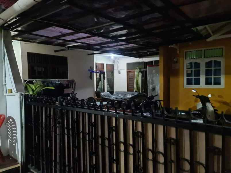 jual rumah murah di jurangmangu barat dekat stan