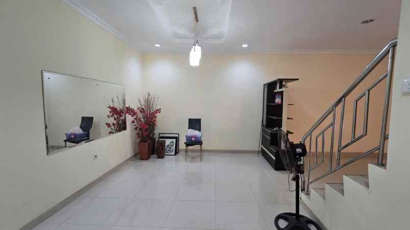 jual rumah mutiara taman palem cengkareng jak bar