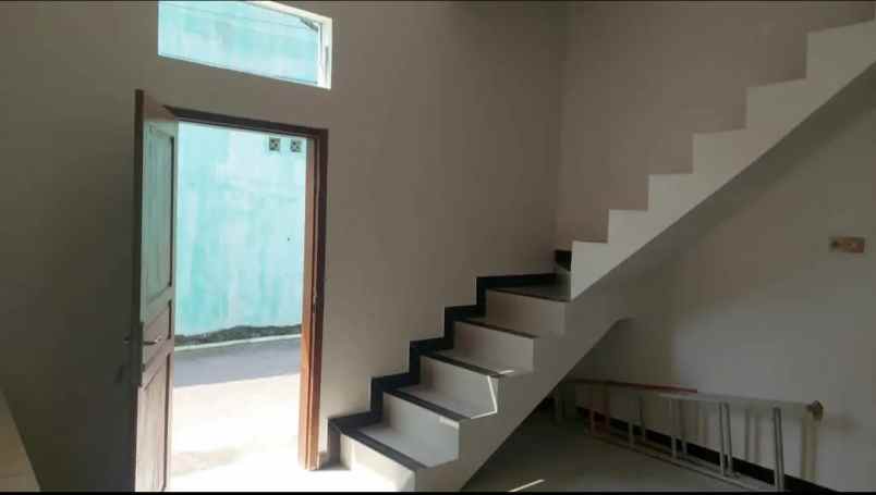 jual rumah posisi hook di klipang tembalang semarang