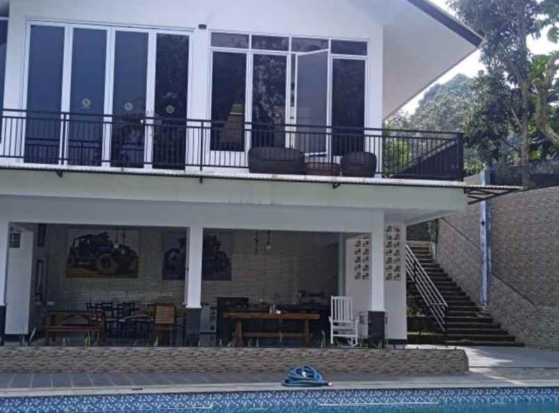 jual villa bagus dan sejuk di daerah desa ciadeg bogor