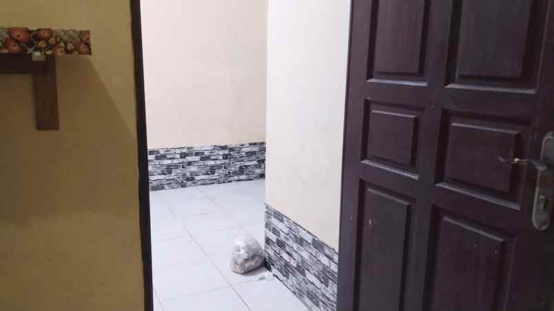 kontrakan rumah siap huni dekat st depok