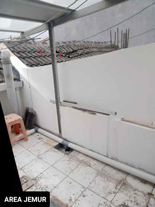 murah banget dijual rumah di gunung anyar upn 3kt