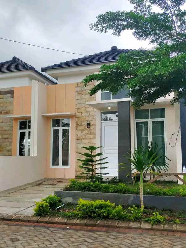 perumahan terbesar di gondanglegi malang