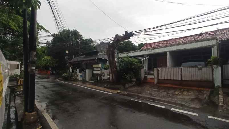rare listing dijual rumah strategis di kawasan bisnis