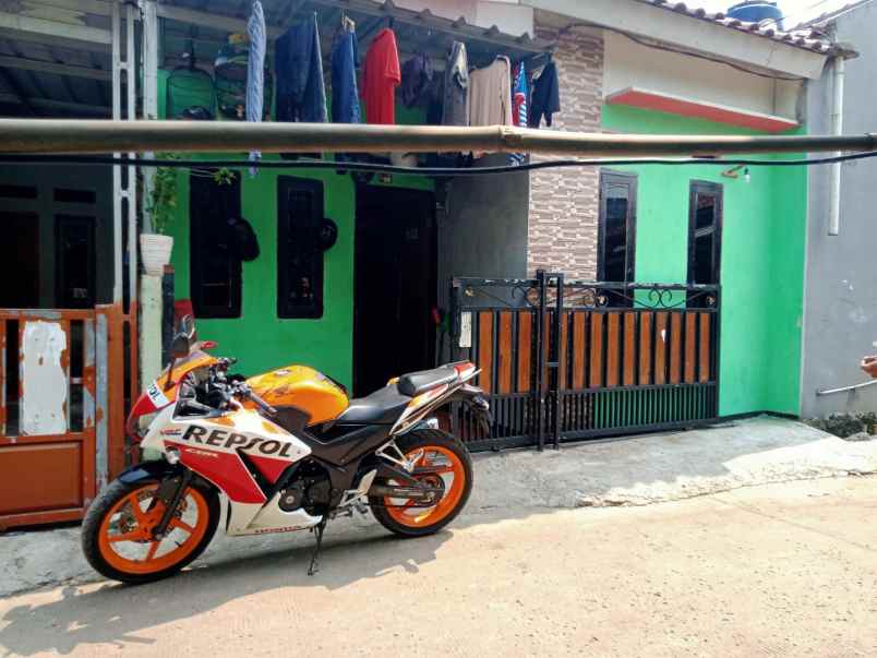 rukam terawat dijual butuh siap huni pinggir jalan