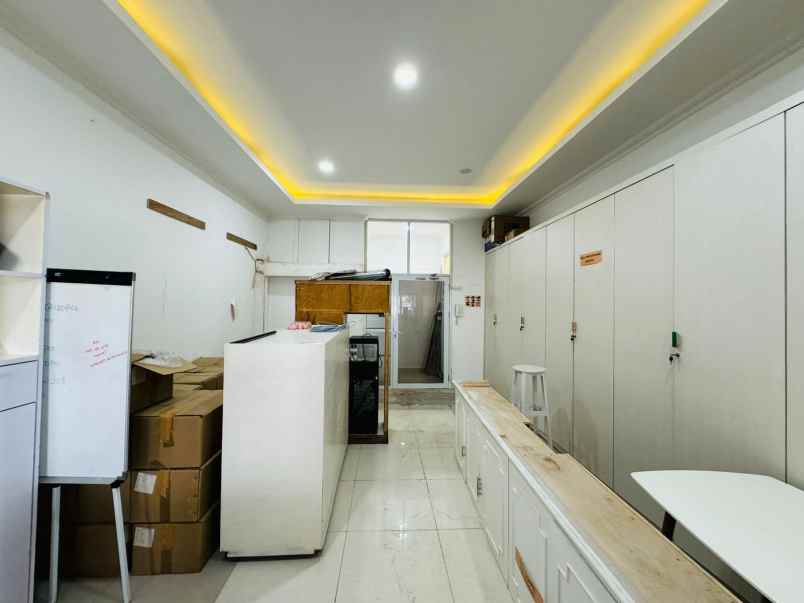 ruko crown palace 4lt 63m tebet jakarta selatan