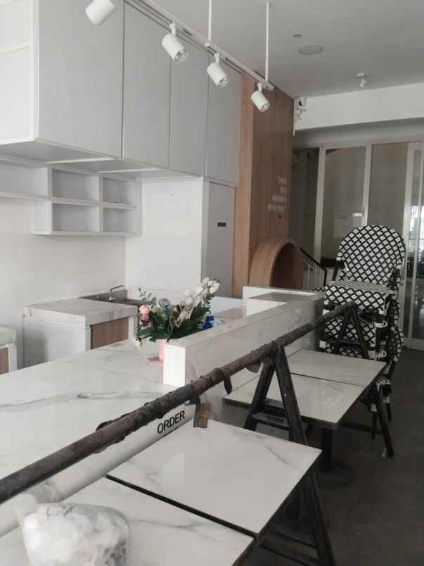 ruko san antonio pakuwon city ex cafe