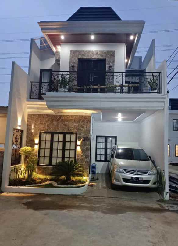 rumah 2 lantai 800 jutaan di cimanggis dekat lrt